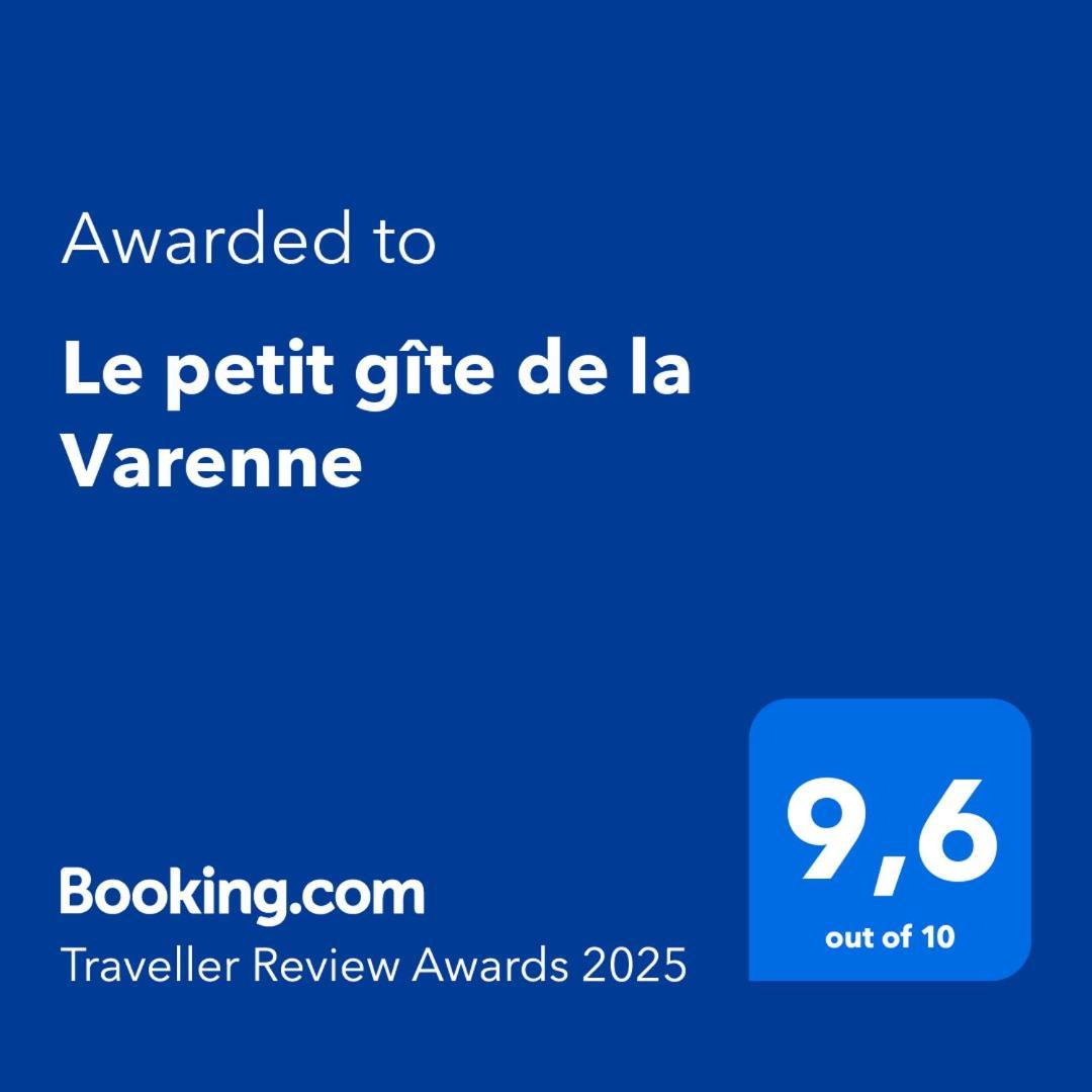 Le Petit Gite De La Varenne Saint-Hellier Eksteriør billede